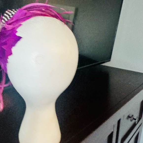 Elegant Feathered Fascinator in Vibrant Purple - Picture 3 of 4
